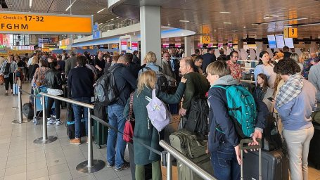 Аэропорт Амстердама отменит ограничения на количество пассажиров